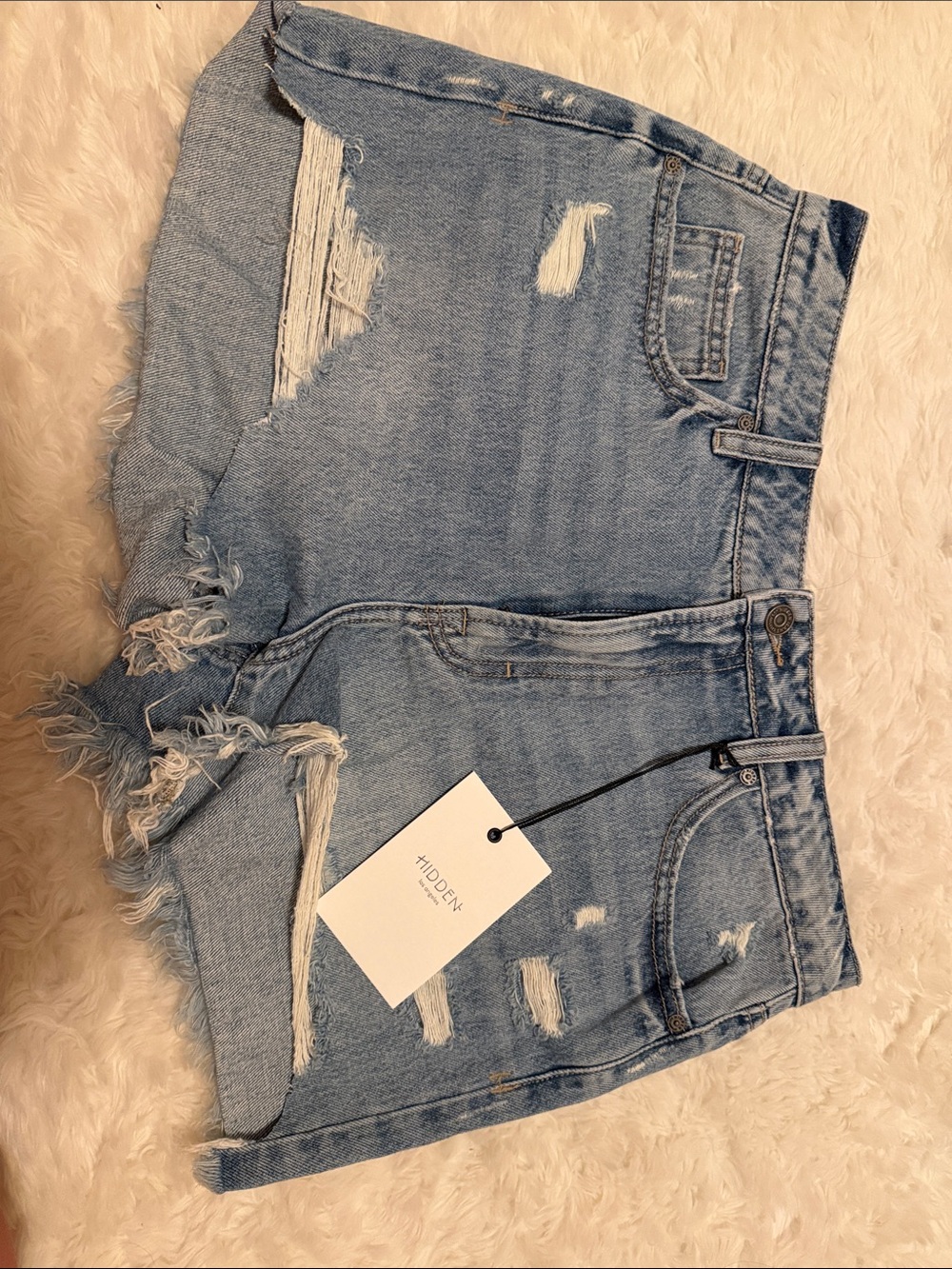NWT Hidden Sofie Cutoff Jean Short